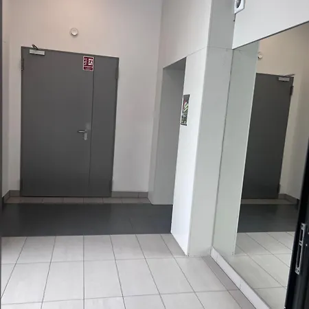 아파트 Lake Park Apartament With Free Parking Airport Netflix