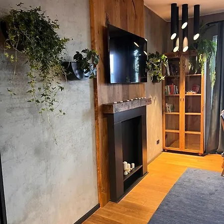 Lake Park Apartament With Free Parking Airport Netflix * Varsó