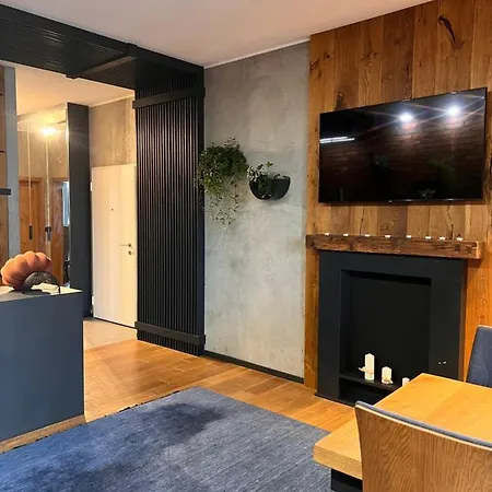 Lake Park Apartament With Free Parking Airport Netflix