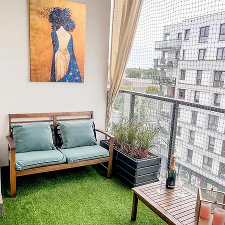 Lake Park Apartament With Free Parking Airport Netflix