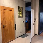 Lake Park Apartament With Free Parking Airport Netflix