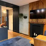 Lake Park Apartament With Free Parking Airport Netflix