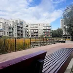 Lake Park Apartament With Free Parking Airport Netflix Varsóvia