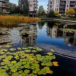 Apartamento Lake Park Apartament With Free Parking Airport Netflix
