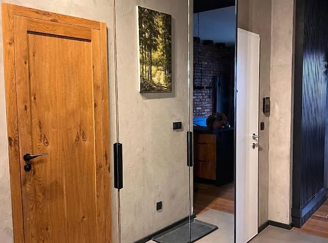 Lake Park Apartament With Free Parking Airport Netflix