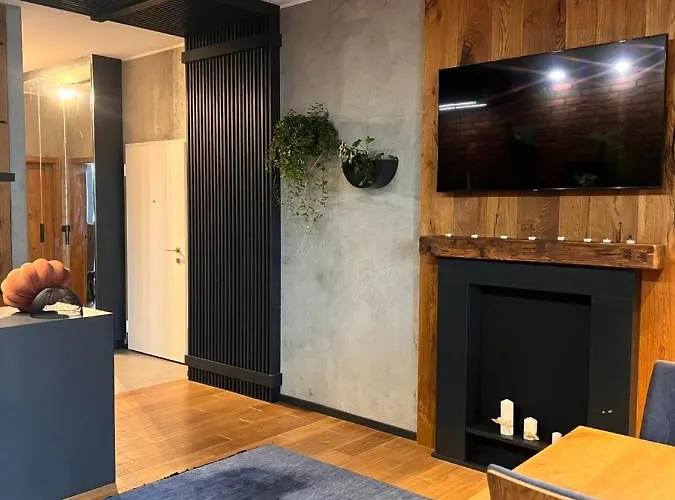 Lake Park Apartament With Free Parking Airport Netflix