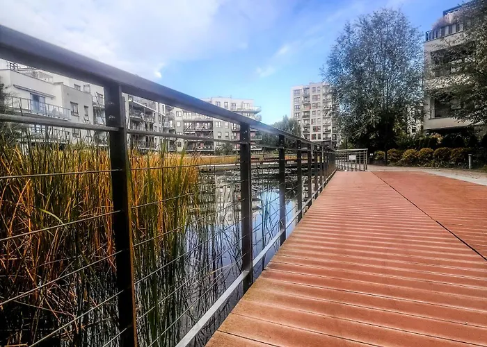 Lejlighed Lake Park Apartament With Free Parking Airport Netflix